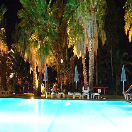 Nina Hotel 3*