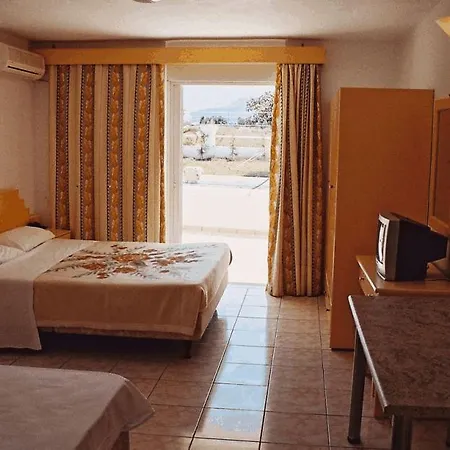 Hotell Nina 3*