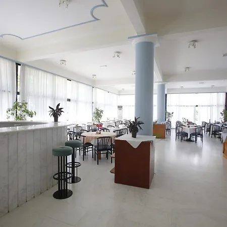 Nina Hotel