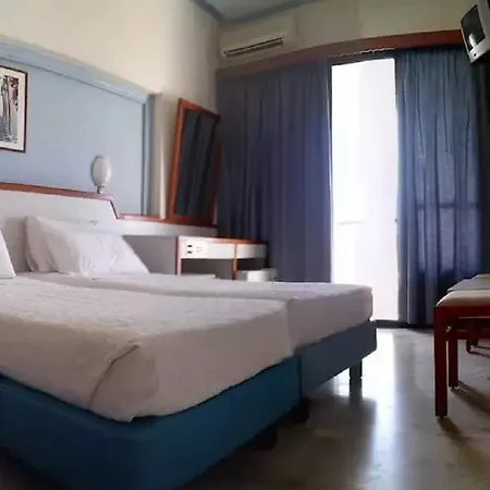Nina Hotel 3*
